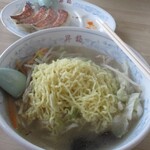 昇龍飯店 - ちぢれ麺
