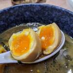 所沢 大勝軒 - 半熟の味玉    塩味が丁度イイね！