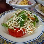 Bamiyan - 水奈と細切り豆腐のサラダ