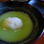 東京 芝 とうふ屋うかい - 御椀：えんどう豆すり流し