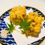 Enishi - トウモロコシと水前寺海苔のかき揚げ