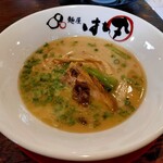 Menya Hachi Maru - あご白豚塩味太麺