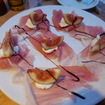 バカイゥン - 生ハムとイチヂクとマスカルポーネ