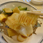 杏苑 - 冷拌墨魚(ボイルイカの辛味和え)小@1,500円(税抜)