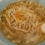 Kuruma Ya Ramen - 基本の醤油ラーメン、モヤシタップリ！