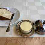 コートロティ - 自家製パン