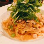イタリア食堂ポルコ - イタヤ貝小柱と水菜・カブ菜の明太ソースの明太ソース