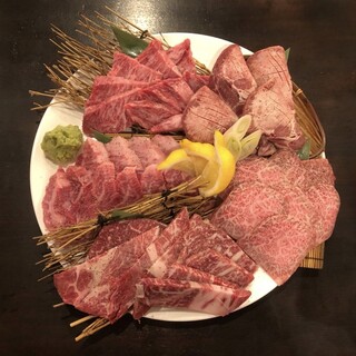 沖縄でおすすめの美味しい居酒屋 ダイニングバーをご紹介 食べログ