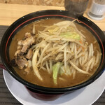 麺山 - みそカレーラーメン
