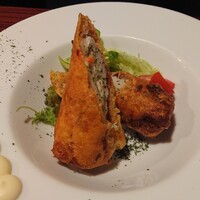 馬刺しと焼き鳥 グルマン三年坂 - 