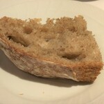 フィオッキ - 自家製全粒粉パン