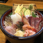 魚料り かさはら - 海鮮丼