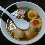 とら食堂 - 中華そば味玉入り750円・2012