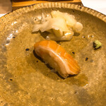 うを徳 - 時鮭(ときしらず)のにぎり