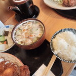 とんかつ桂 - なめこと豆腐の味噌汁