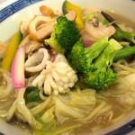 麺や 竜の字 - 「長崎海鮮ちゃんぽん」（780円）。めっちゃ具沢山。