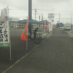 久兵衛屋 - 店頭販売の御姉様 ウナギ弁当