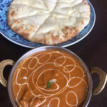 印度屋キッチン - チキンドピアザ、チーズナン
