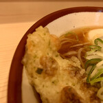 そばの神田 東一屋 - さらに先端に着目する。