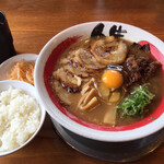 徳島ラーメン人生 - ライス（小）も併せて注文