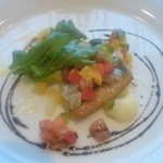ル・ビストロ・資生堂 - イサキのポワレ　香味野菜とバルサミコソースで