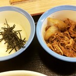 松屋 - とろろ&牛皿