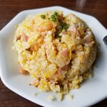 暖龍 - 五目炒飯（税別720円）
