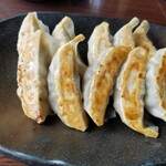暖龍 - 宇都宮直送焼き餃子10個（税別500円）
