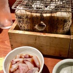 めしの助 - 炭焼き(お通し)
      ひいか