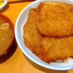 とんかつ太郎 - カツ丼＋味噌汁