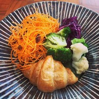 ザ タヴァン グリル＆ラウンジ - 