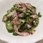 ベンガルビストロ スナリ 南大塚店 - ビンディバルタ（おくら） "Bhindi Bharta"「ベンガルで人気のマッシュ料理」※メニュー表記通り