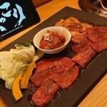 Kuroushi Yakiniku Mokkori - デラックスペア盛りのメイン