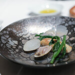 カーザデッラマンテ - 三重産・天然ヒラメのソテー 地蛤のソース☆