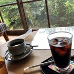 古民家かふぇ 信州屋 - ドリンク写真:本日のコーヒーとアイスコーヒー