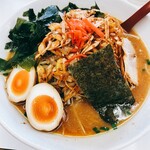 ラーメンとん太 - 味噌ネギ+もやし+煮玉子+ワカメ