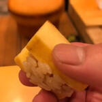 鮨駒 - 玉も最近あまり見掛けない握りにて