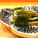 鮨駒 - 山葵菜の醤油漬