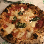 ア フェネステッラ - 