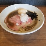 Niboshi Ramen Kogarasumaru - 煮干しそば　850円