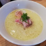 らーめんMAIKAGURA - 白トリュフ香る鶏白湯　1100円