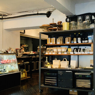 ORGANIC TABLE BY LAPAZ_2