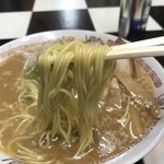 安登鉄板焼製作所　あとてつ - 麺