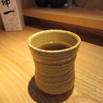 Suzukino - お茶は「冷たいほうじ茶」
