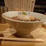 麺に光を - 横から