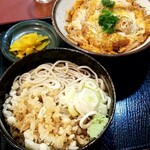 松月庵 - かつ丼とそば：1,000円