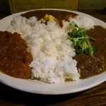 サイのツノ - トライアングルカレー(820円)