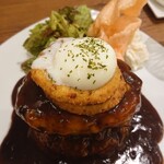 三河屋珈琲 - ロコモコスタイルデミチーズハンバーグ