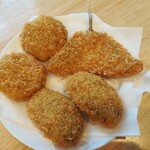 和気精肉店 - 丸→メンチ150円、コロッケ120円、アジフライ120円
