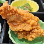 JUNOS - 国産鶏唐揚げ（総菜４種と国産鶏唐揚げのサービスランチ）